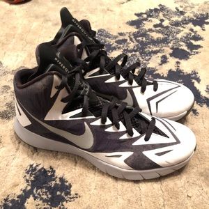 Nike Hyperquickness Basketball Sneakers